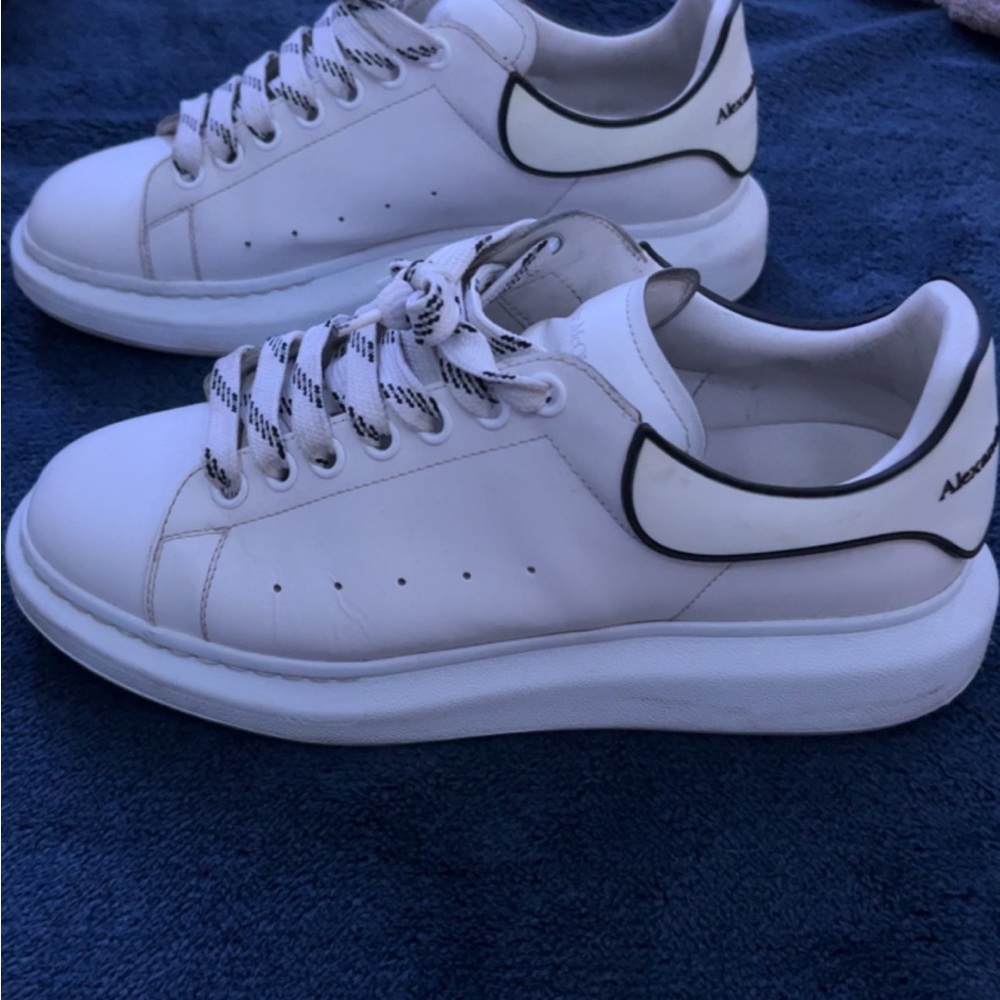 Alexander McQueens shoes size 9-10men they are like new just has no box !